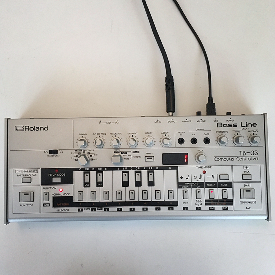 正規店特価Roland ローランド Bass Line TB-303 ベースシンセサイザー 器 ジャンク M6518121 ローランド